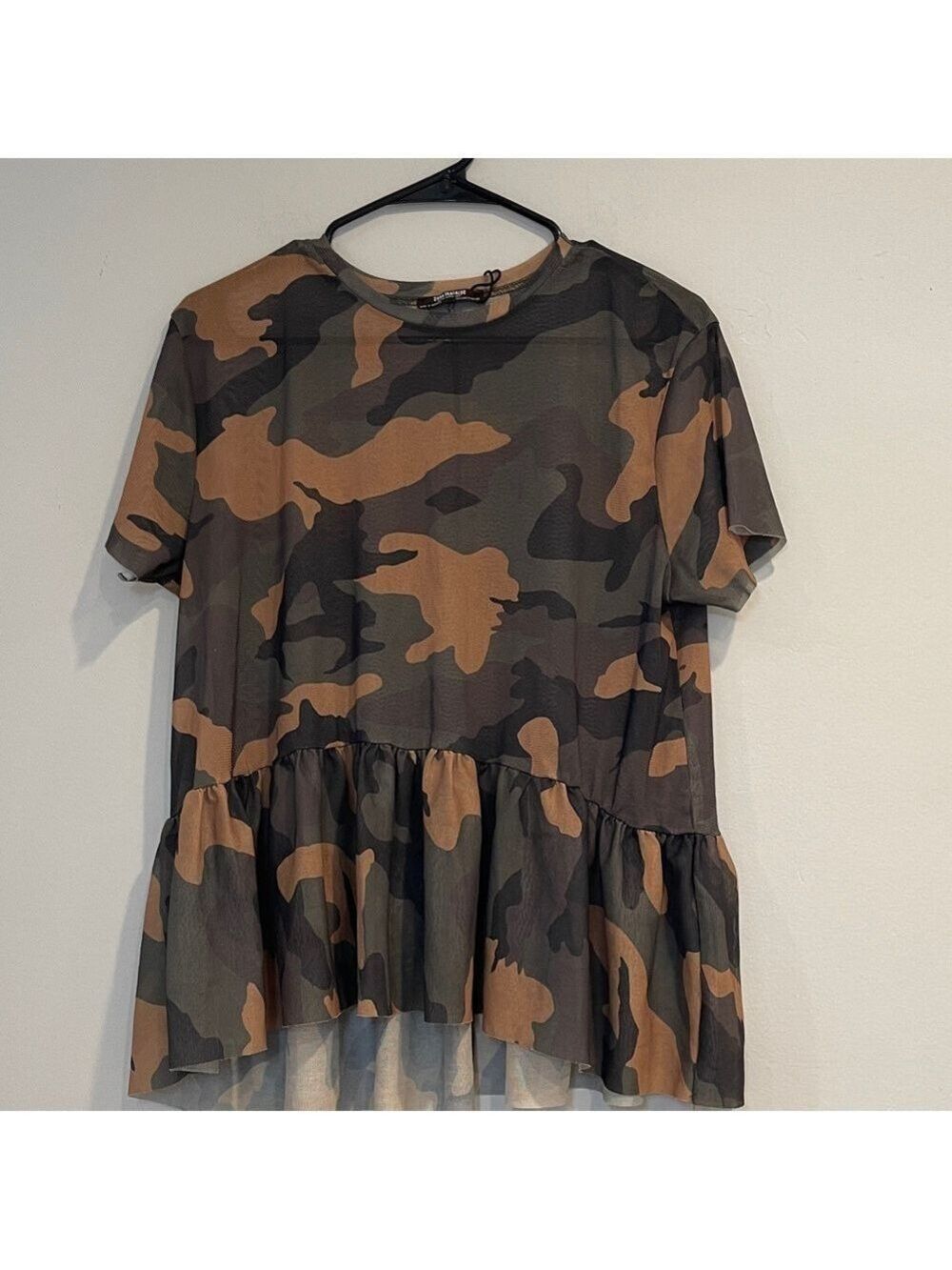 NWOT Zara Sheer Camouflage Short Sleeve Top with Ruffle Hem Size Small